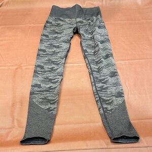 Ryka Women’s Gray Camouflage Knit Leggings